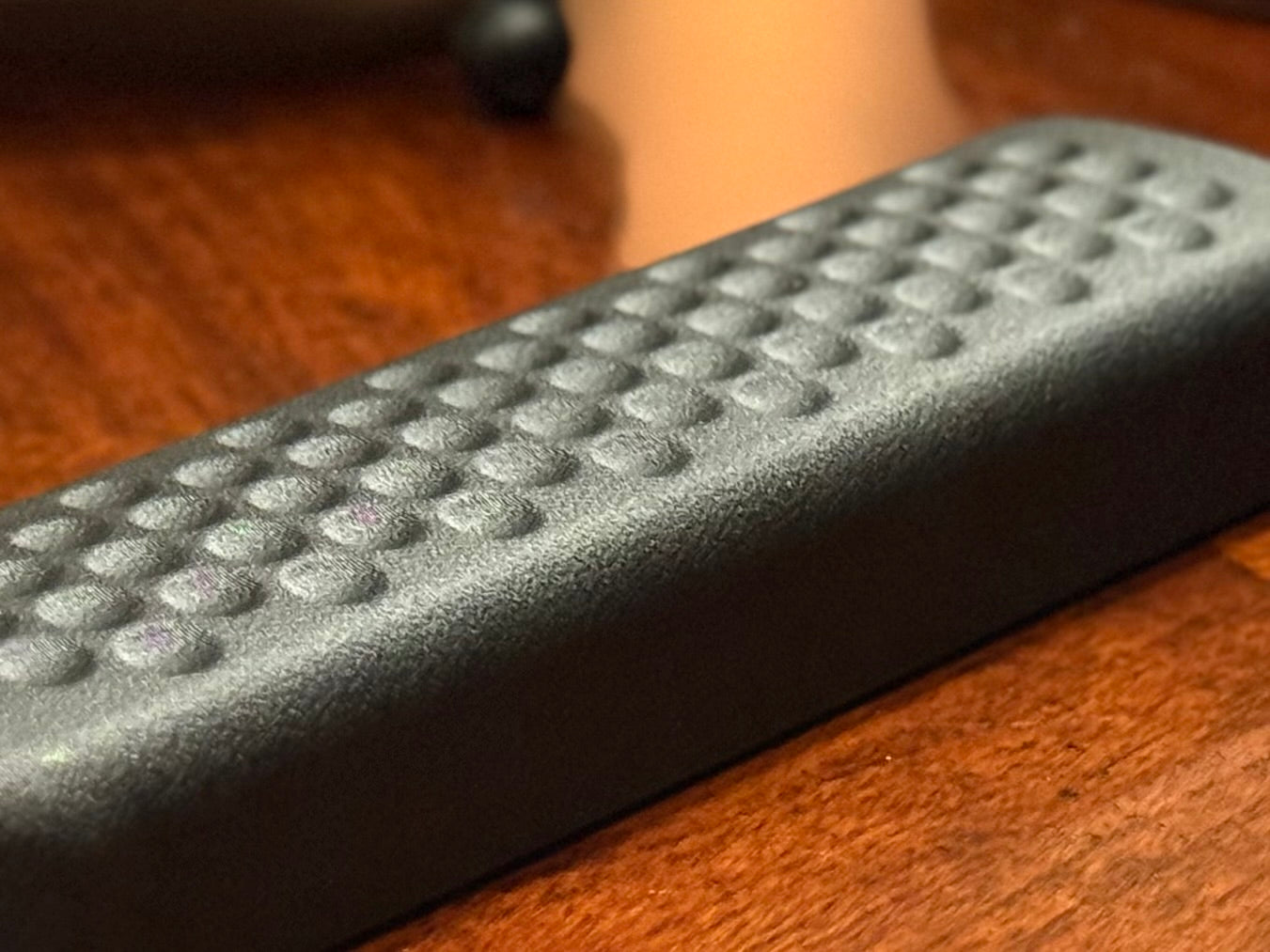 SIRI REMOTE COVER - DIMPLES